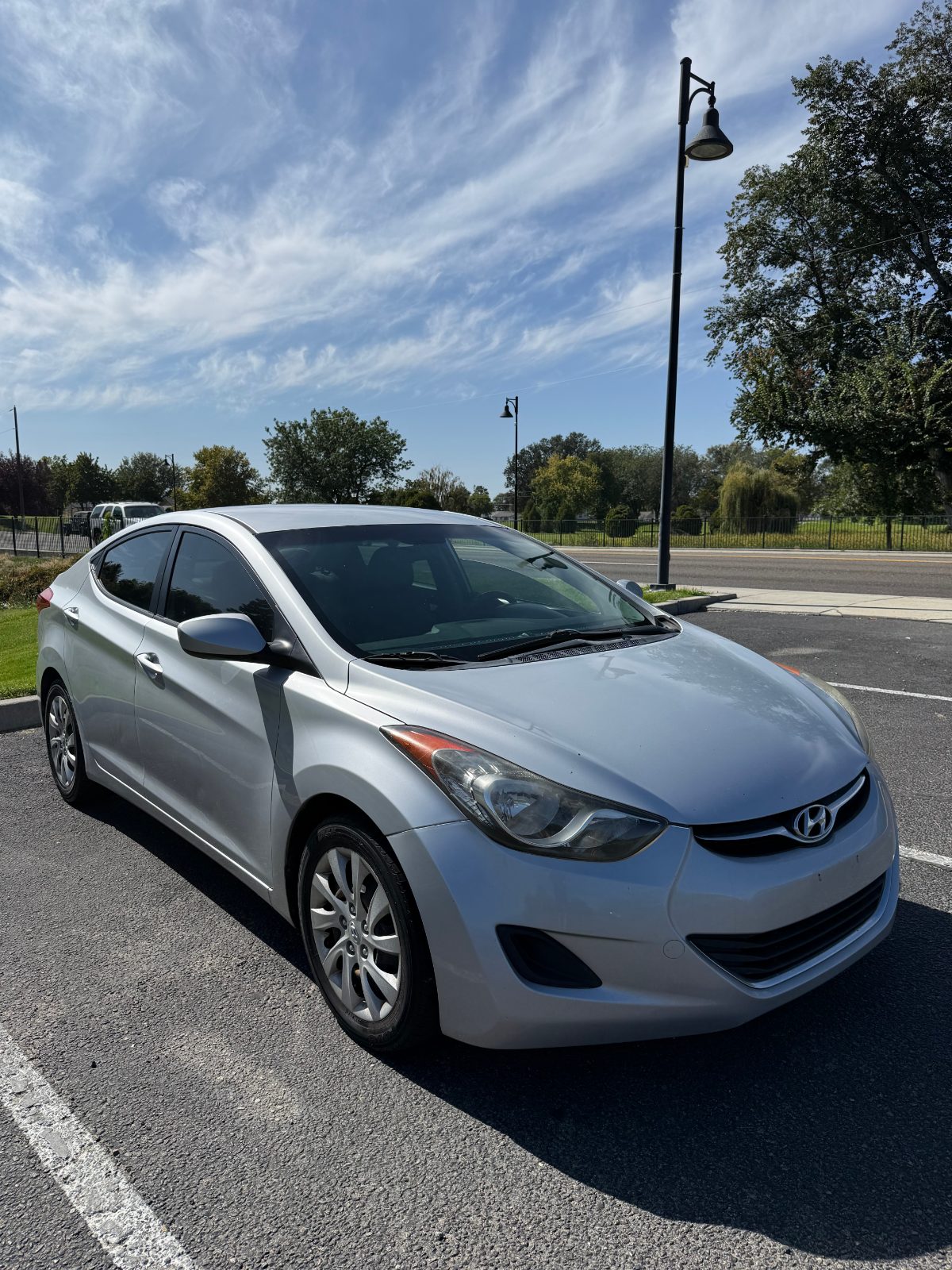 2012 HYUNDAI Elantra