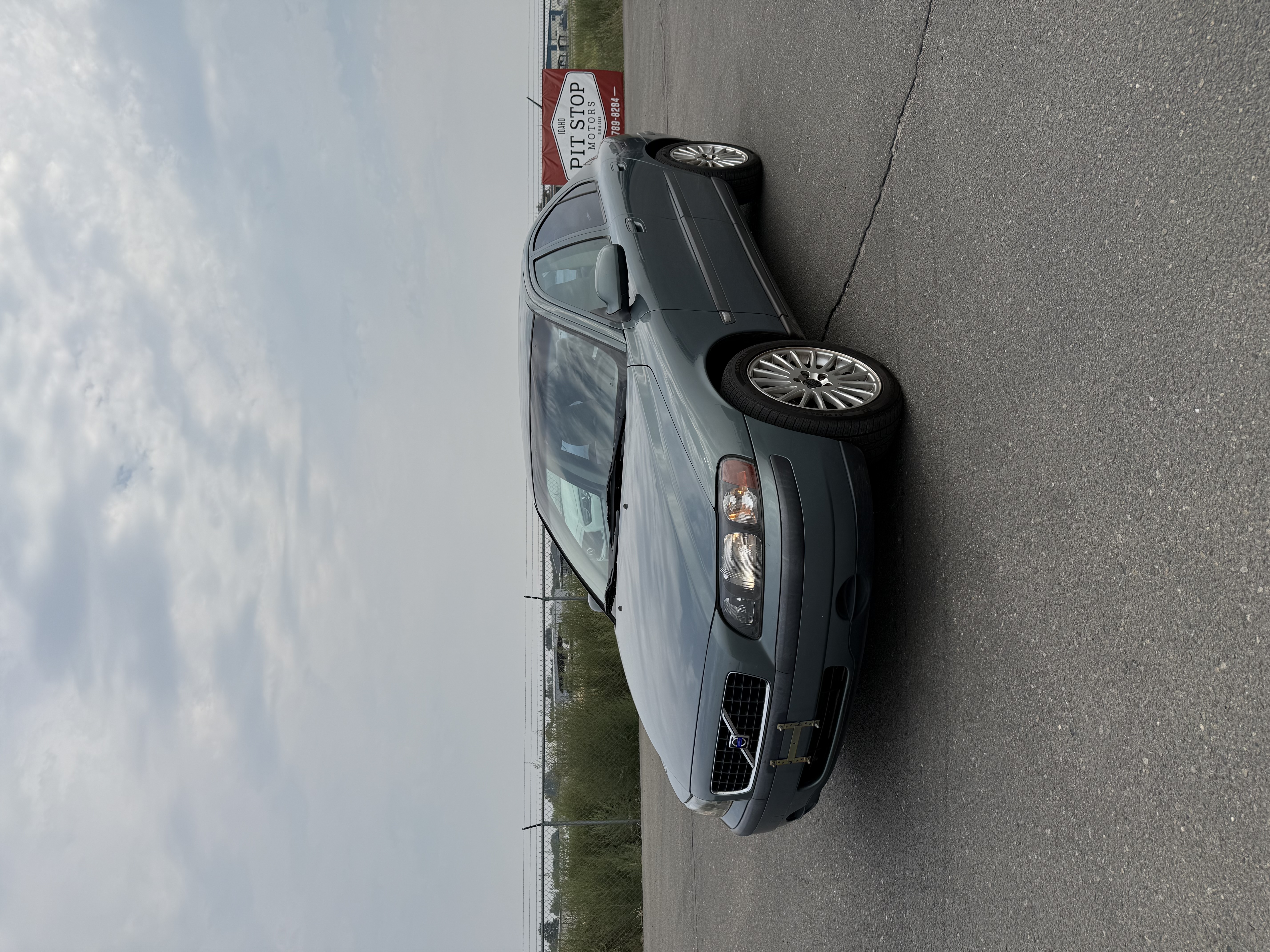 2002 VOLVO S60